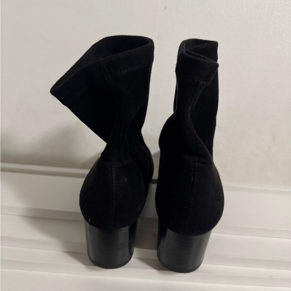 PAUL GREEN Cybil Stretch Micro
Suede Pull-on Ankle Bootie Used like a new - Picture 5 of 8
